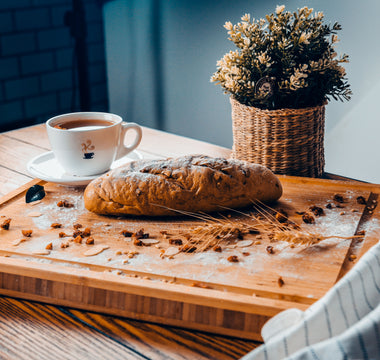 It is like a delicious card, where you can place any image and any text that you want